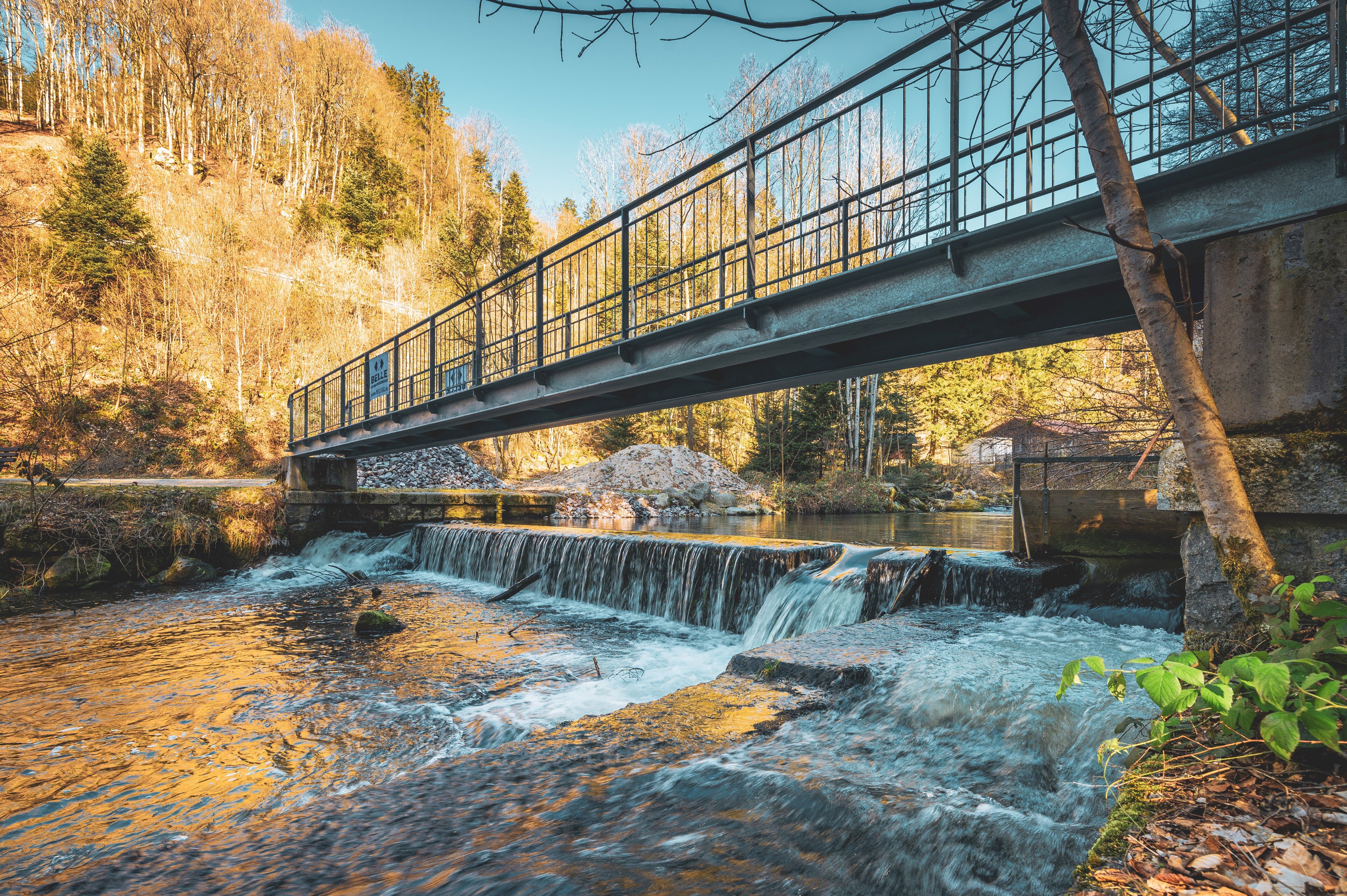 PRÄZISE WASSERTEILUNG AN DER MURG